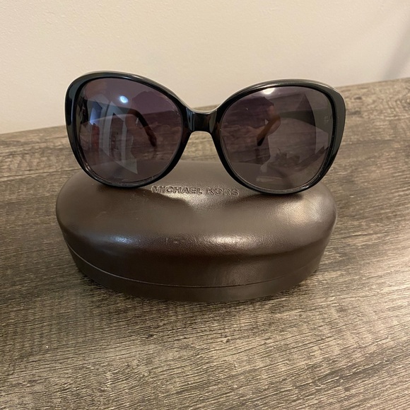 Michael Kors sunglasses - Picture 5 of 6